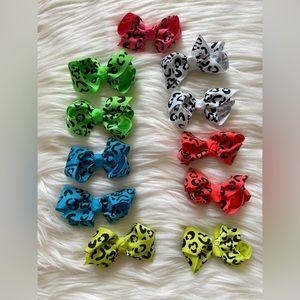Hair bow lot